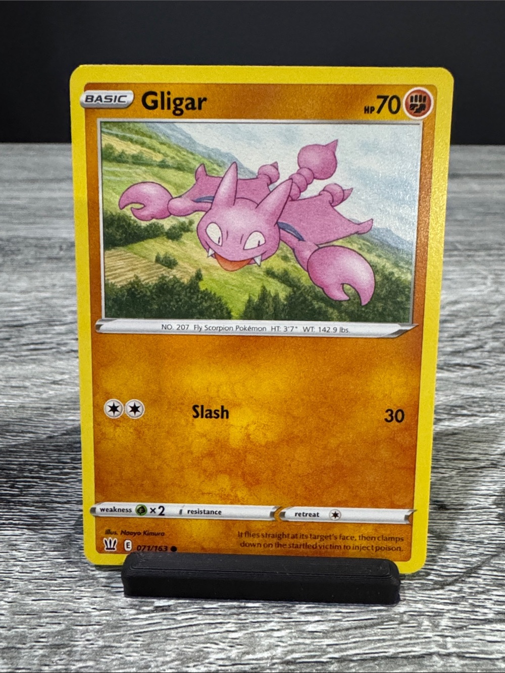 Pokémon | Battle Styles #071/163: Gligar (2021) - Collectible Trading Card